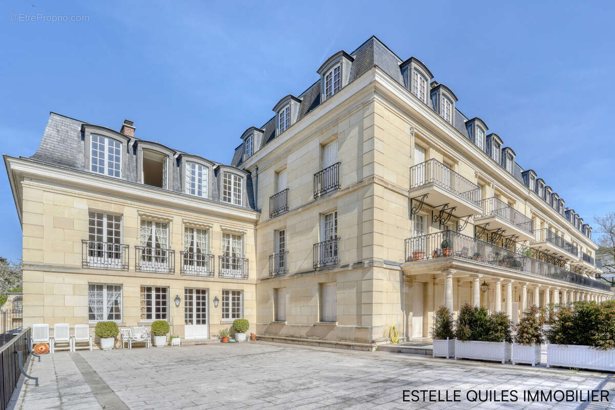 Appartement à VERSAILLES