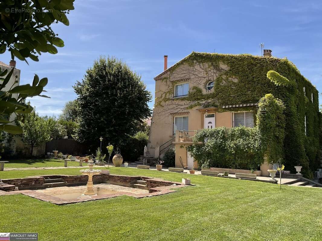 Séduisante maison de caractère T7 offrant 246 m² en 4 face sur 1 564 m² de terrain avec garage de 97 m², ascenseur, piscine - photo 35