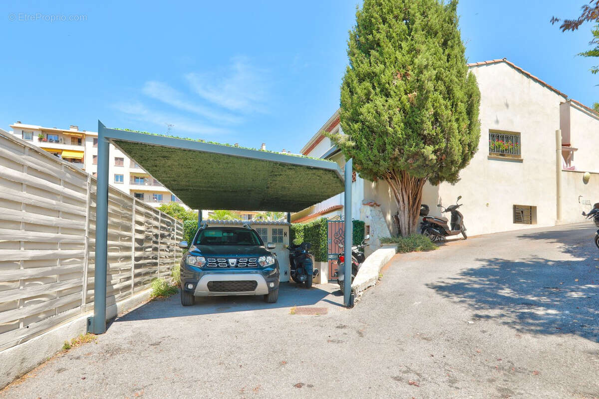 Appartement à CAGNES-SUR-MER