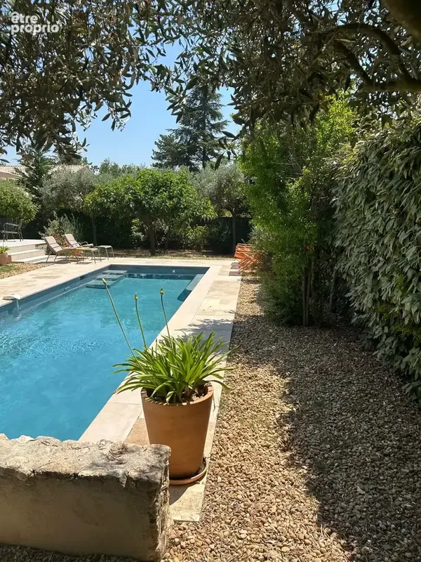 Maison 6 pièces 178 m² à vendre à Lourmarin (84160) - photo 2