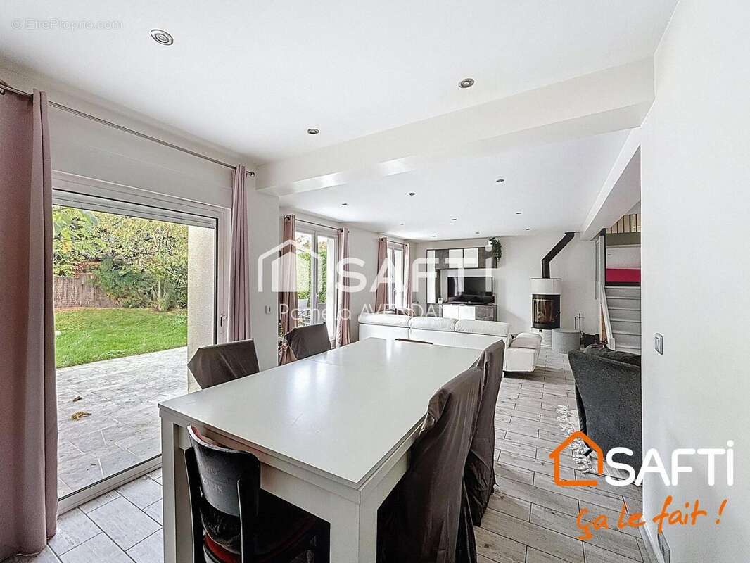 Photo 7 - Maison à LESIGNY