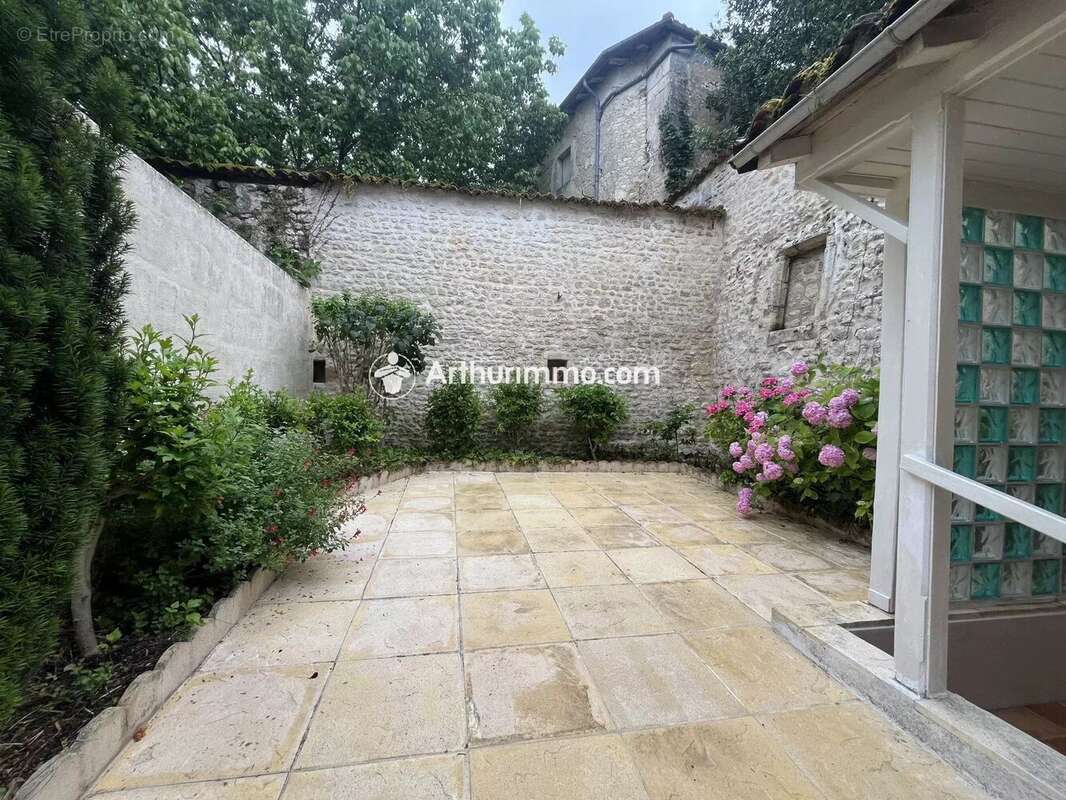Vente Maison Saint-jean-d'angely(17400) 240 000ï¿œ - photo 8