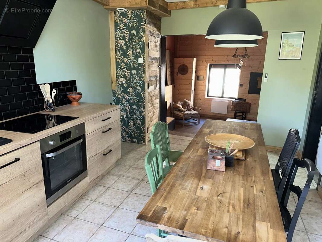 Maison à BOURESSE