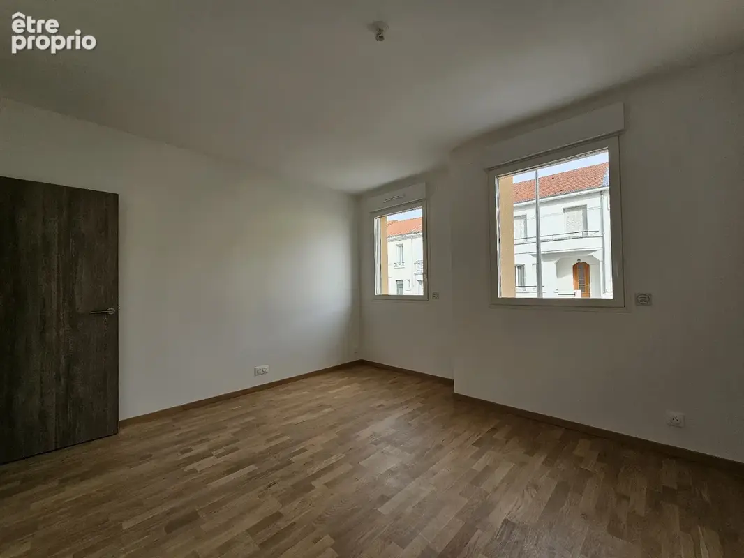 Quartier jeanne d'arc - t3 neuf de 100 m2  avec terrasse - photo 9