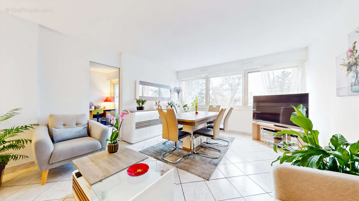 Appartement à VETRAZ-MONTHOUX