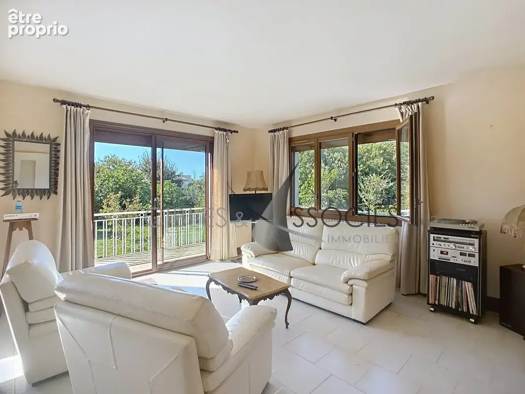 Maison 7 pièces 156 m² à vendre à Nieul-Sur-Mer (17137) - photo 4
