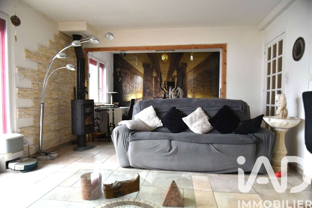 Maison 81 m² à La Salle-En-Beaumont  - photo 7