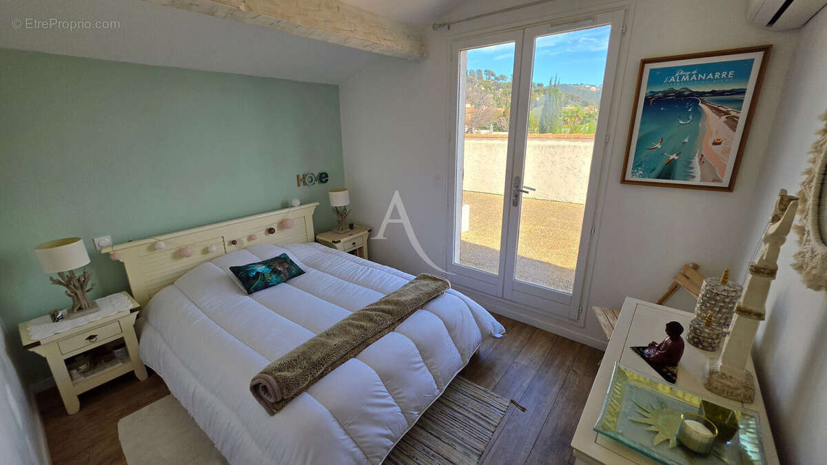 Appartement à CARQUEIRANNE