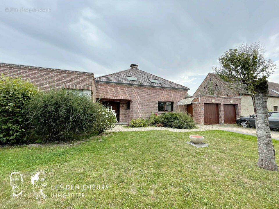 Maison à FLINES-LES-MORTAGNE