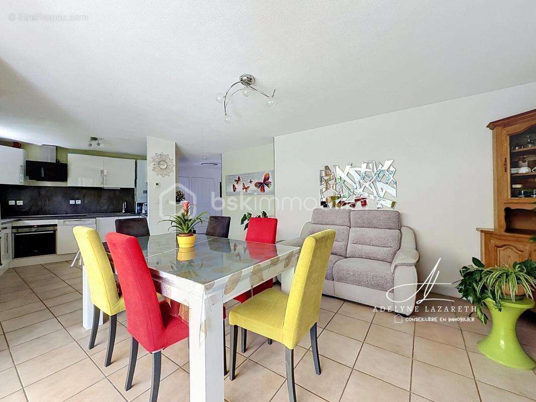 Superbe T3 de 64 m² en rez-de-jardin avec terrasse et grand jardin à Vieugy - photo 5