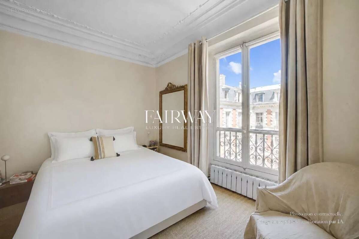 Paris 9e Trinité - Appartement haussmannien familial 3 chambres - photo 8