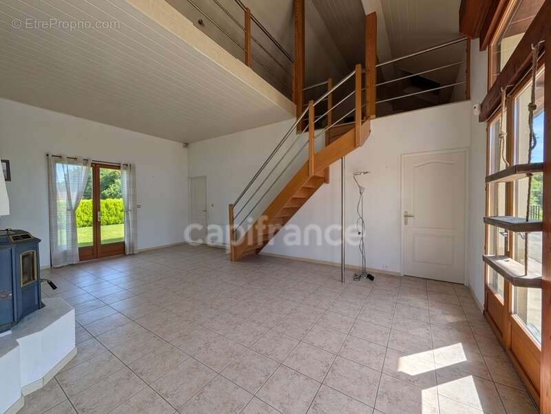 Maison à BLETTERANS