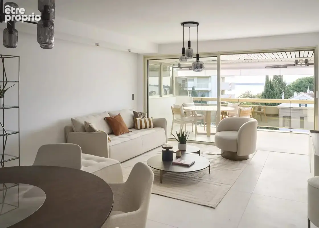 A vendre à Cannes Résidence de Standing - Vue Mer - Magnifique  4 pièces de 100 m² - photo 7