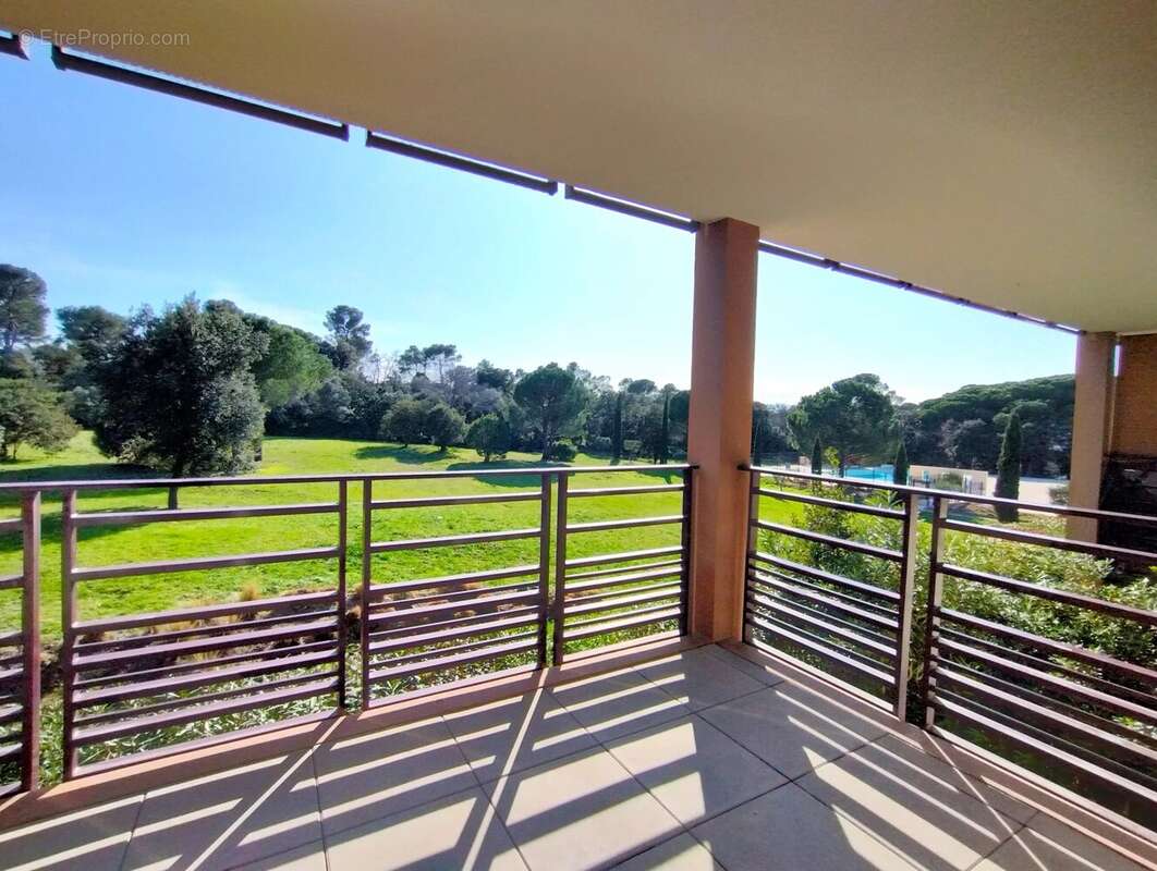 Appartement à FREJUS