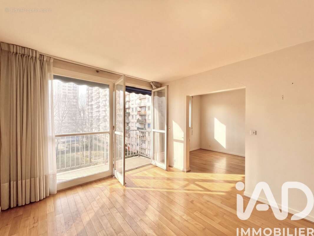 Photo 5 - Appartement à ASNIERES-SUR-SEINE