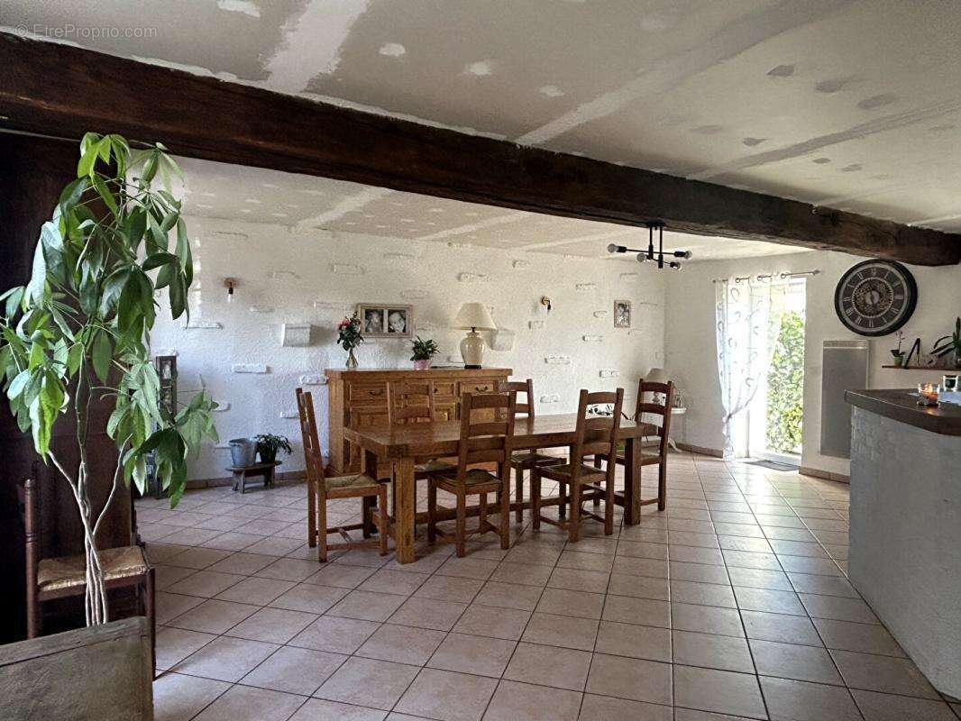 Maison à SAINT-SULPICE