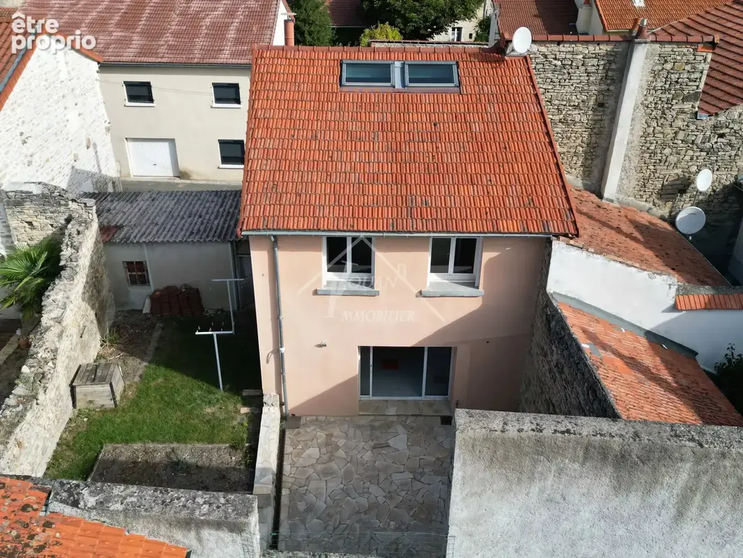 Maison trois chambres, garage et cour - photo 20