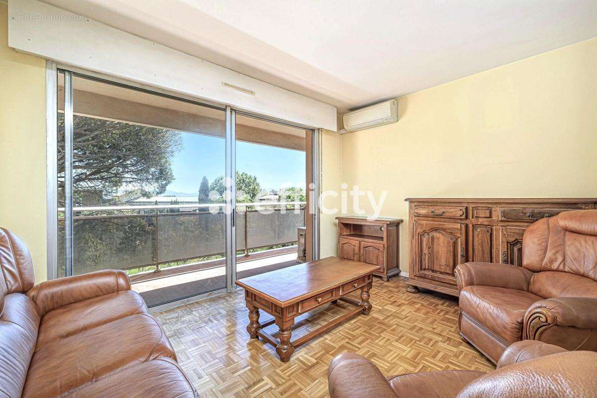 Appartement à MARSEILLE-12E