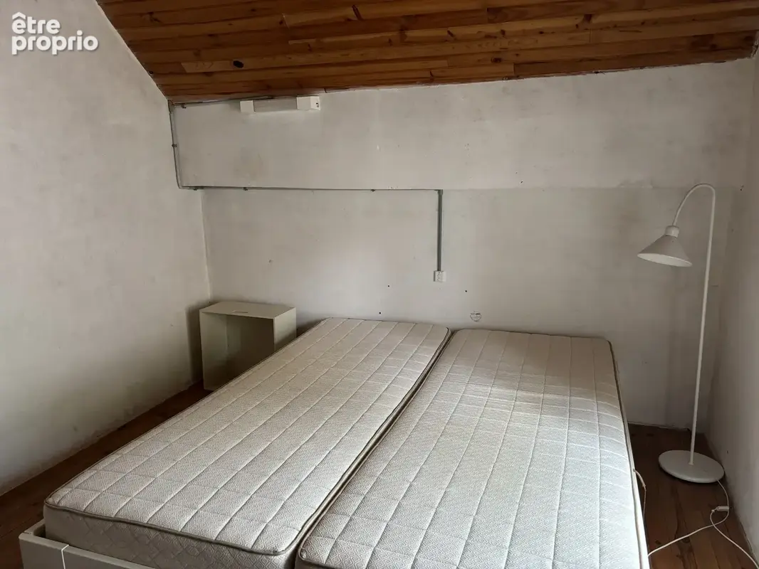 Voussac   Maison avec grande grange sur 3,89 hectares de terrain - photo 17
