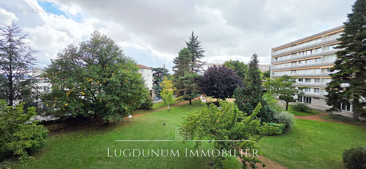 Appartement à CALUIRE-ET-CUIRE