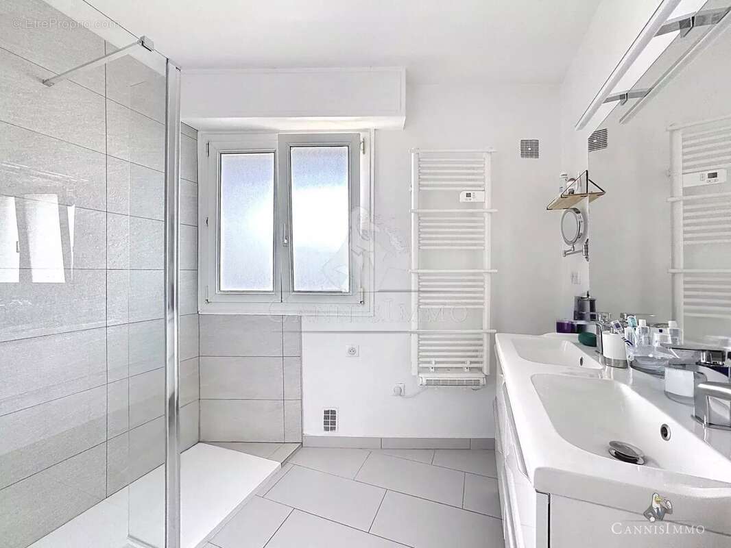 Appartement à LE CANNET
