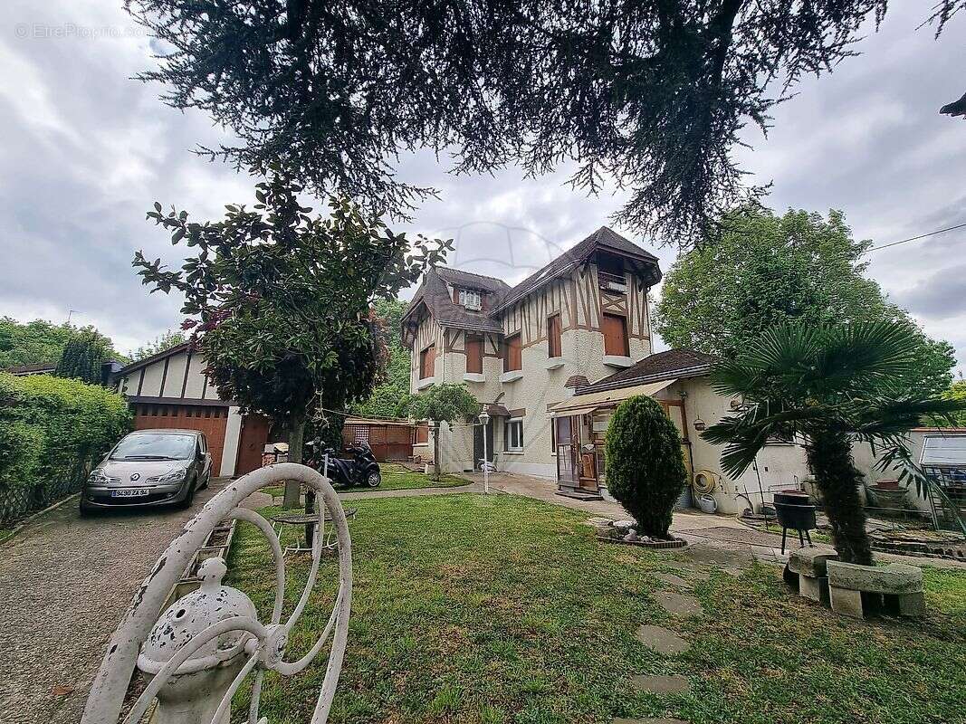 Maison à SUCY-EN-BRIE