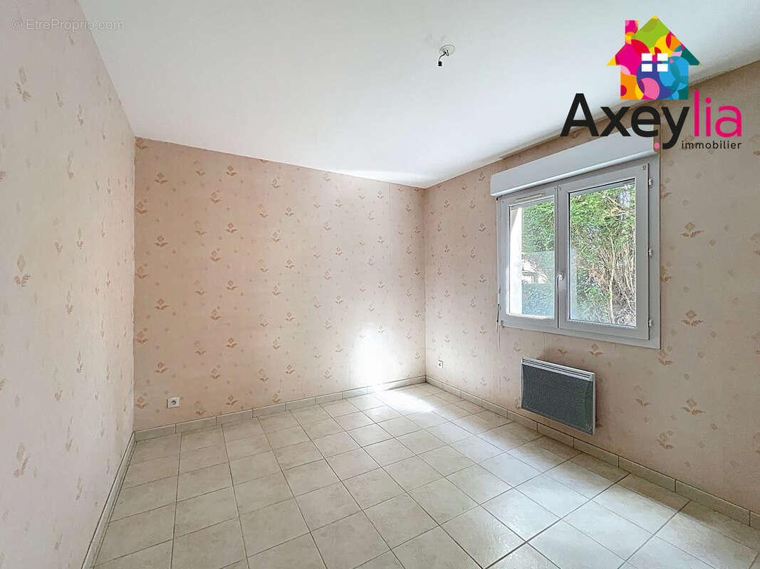 A vendre - maison plain pied proche centre - marcigny - photo 8