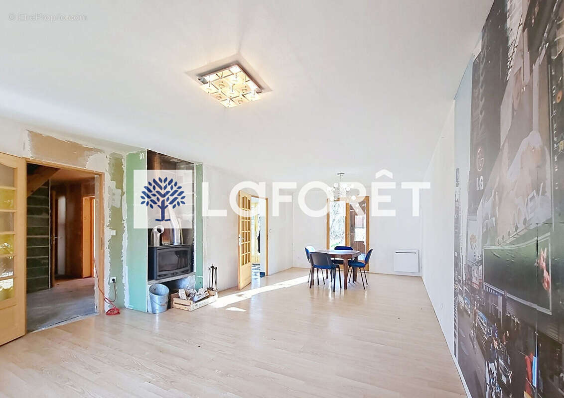 Maison à DONNEMARIE-DONTILLY