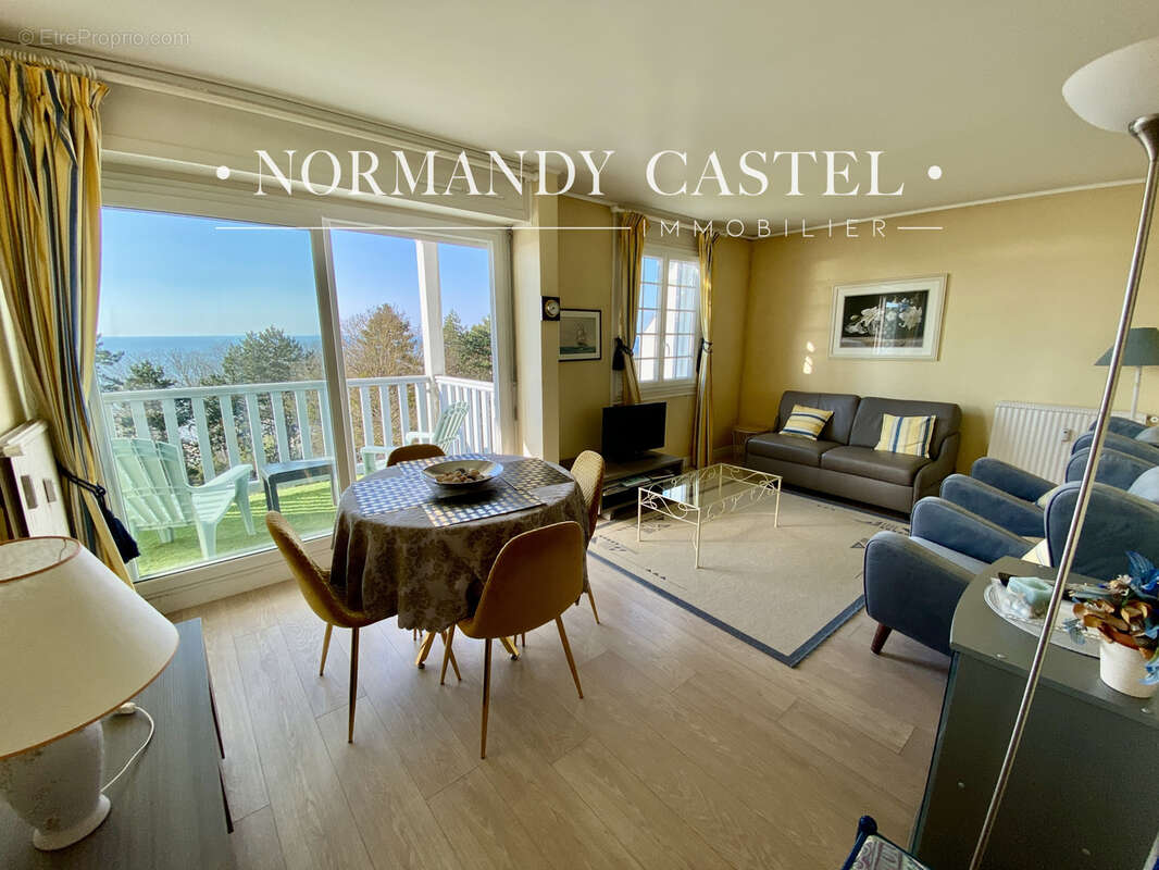 Appartement à TROUVILLE-SUR-MER