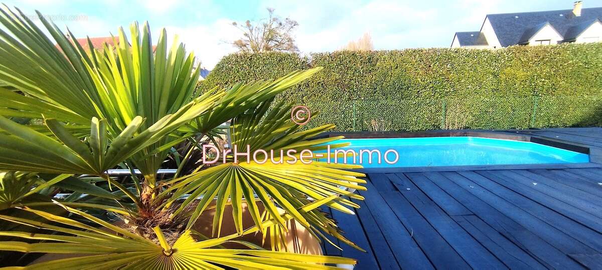 Maison à SAINT-OUEN-DE-THOUBERVILLE