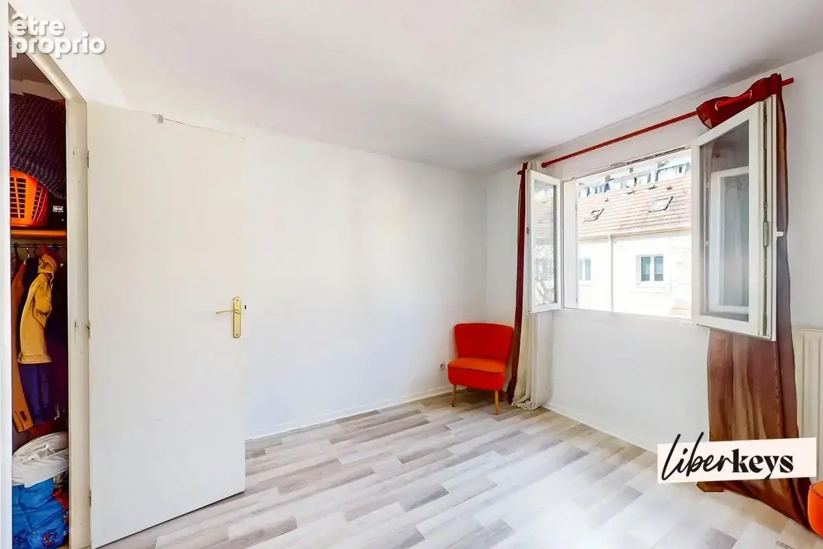 Maison familiale de 118 m² – 4 chambres – jardin – terrasse – garage - photo 6