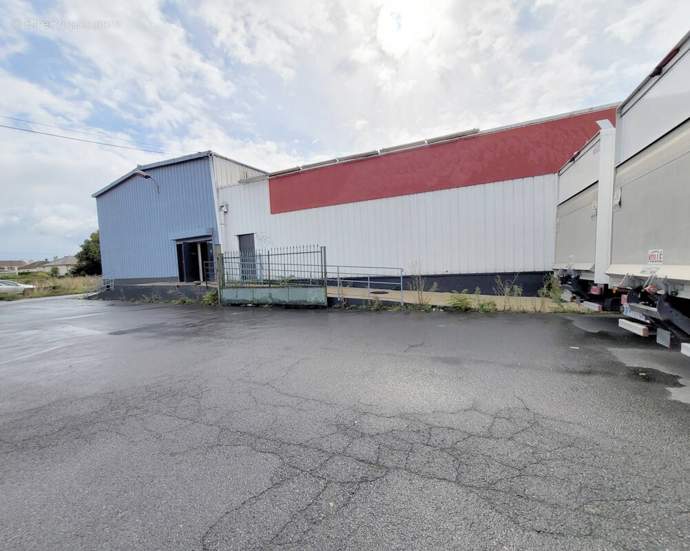 Commerce à ASNIERES-SUR-OISE