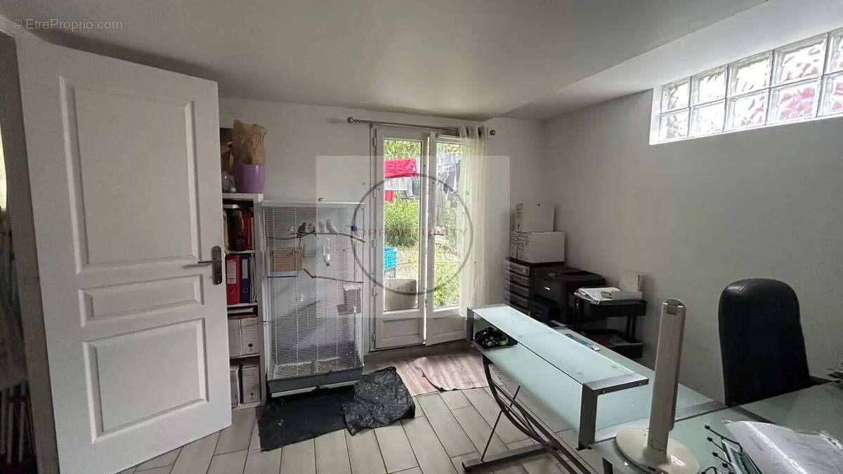 Maison 130 m² à Bondy  - photo 16