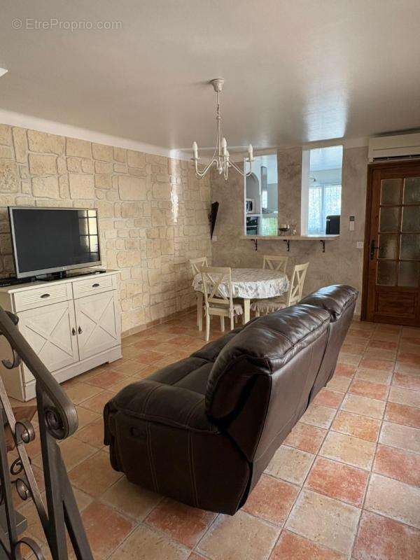 Maison à ROQUEBRUNE-SUR-ARGENS
