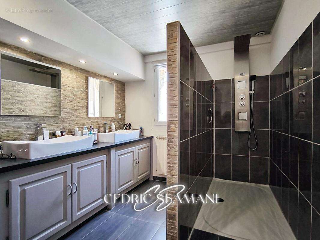 Maison à RAISSAC-SUR-LAMPY