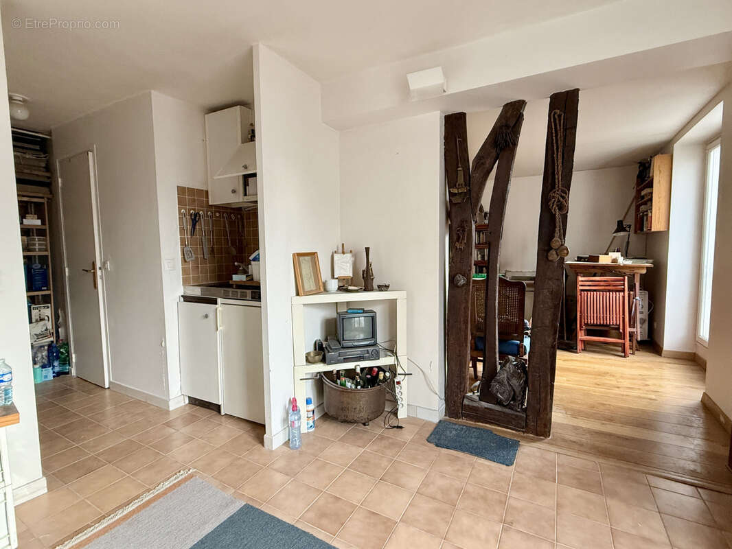 Appartement à PARIS-14E
