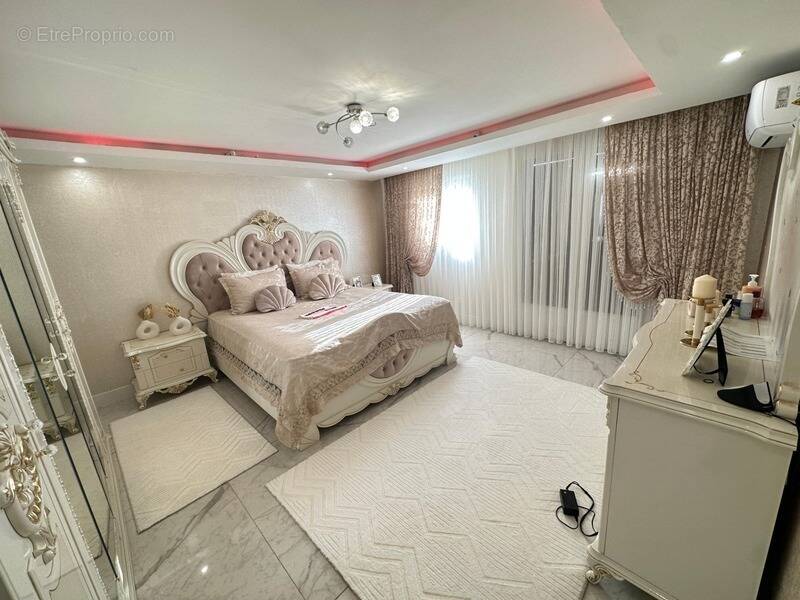 Maison à CORBEIL-ESSONNES