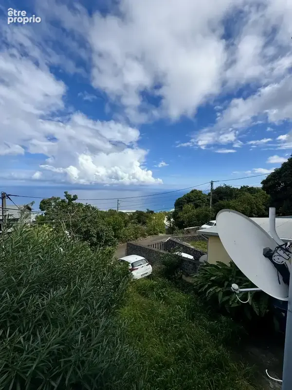 T4 duplex avec deux cours & magnifique vue mer - photo 10
