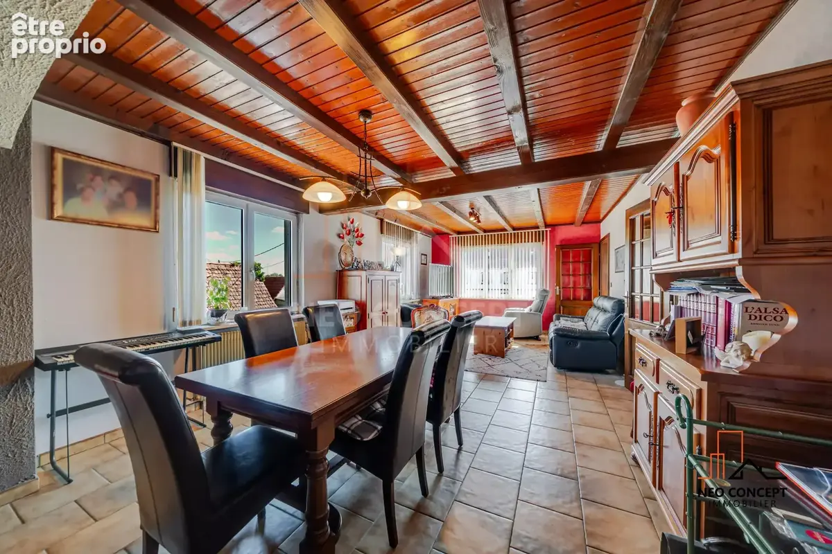 * MERTZWILLER - Spacieuse maison de 200 m² avec possibilité de séparation en 2 appartements sur 8.55 ares de terrain ! * - photo 12