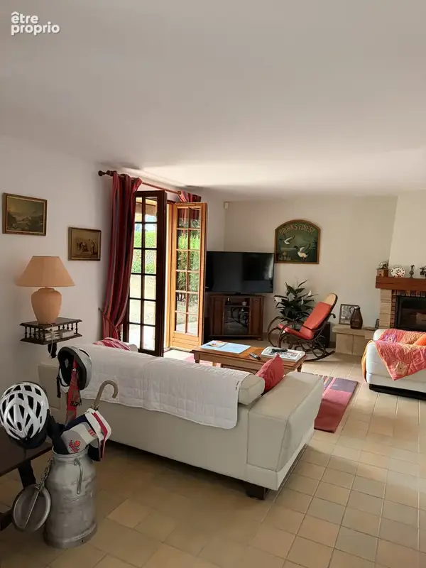 Maison traditionnelle avec jardin, idéale résidence secondaire ou principale à 5 minutes de VIMOUTIERS. - photo 7
