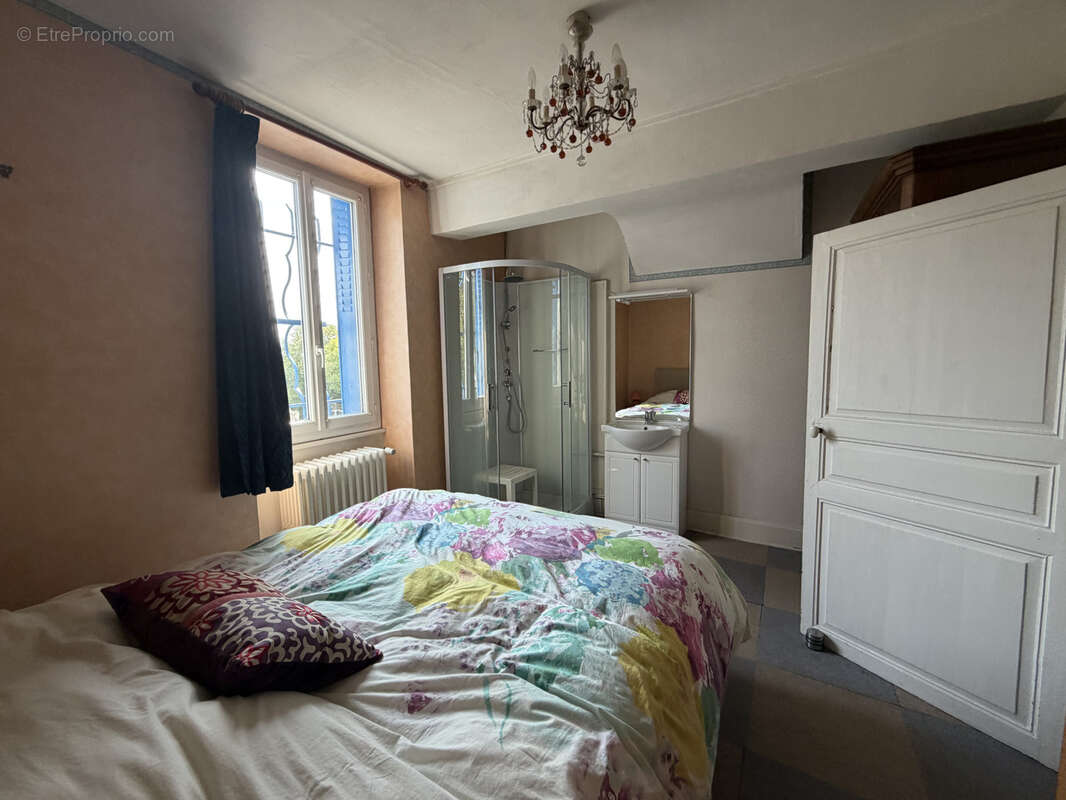Maison à rénover Coeur de Bellerive/Allier - photo 8