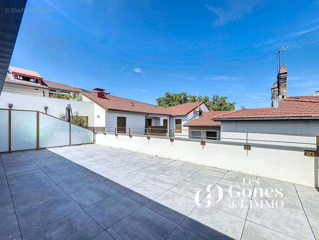 Appartement à LYON-9E