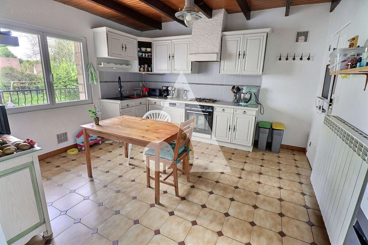 Maison à MERY-SUR-OISE