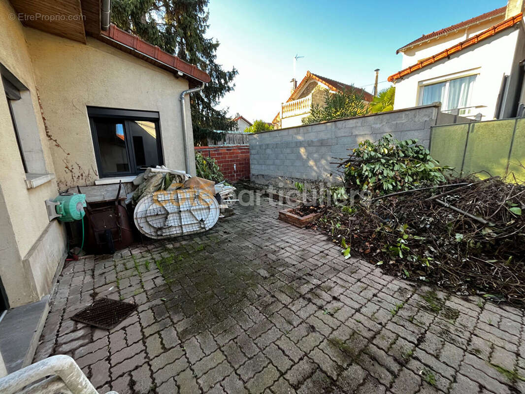 Maison à VILLENEUVE-LE-ROI