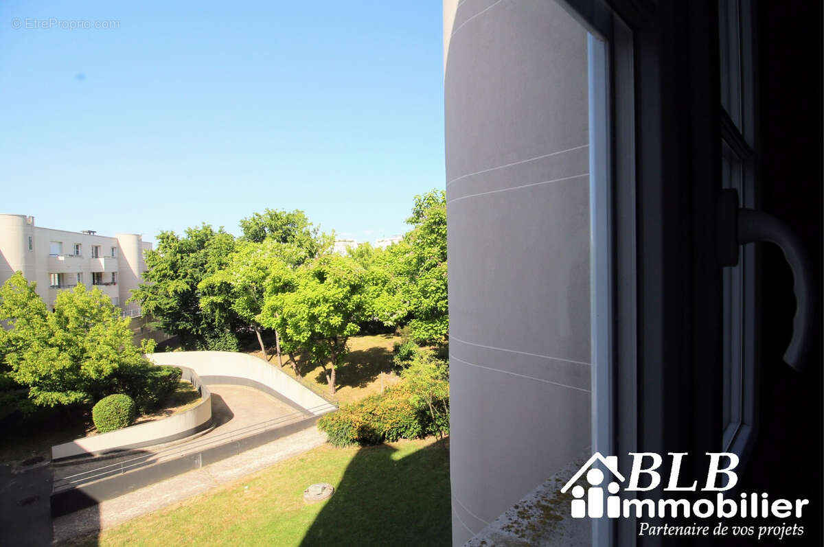 Appartement à MONTIGNY-LE-BRETONNEUX