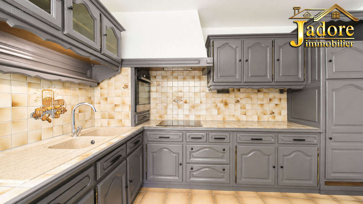 Grande maison familiale secteur calme - photo 9