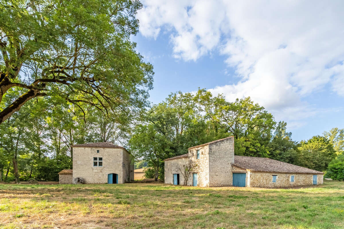 Moulin à eau en pierre - photo 22