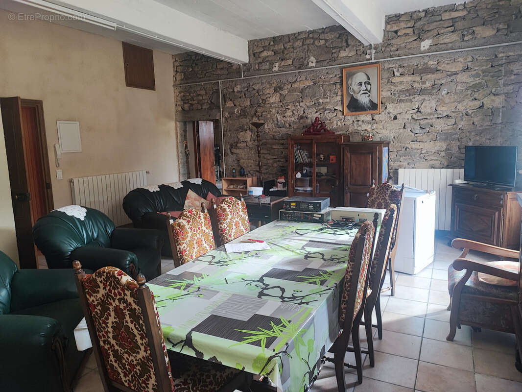 Maison à PEYRIAC-MINERVOIS