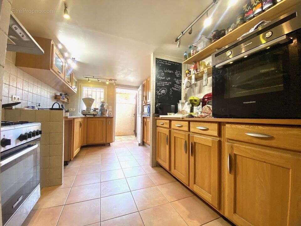T4 de 115m2+ TERRASSE 136m2 / CHATEAU GOMBERT - Maison à MARSEILLE-13E