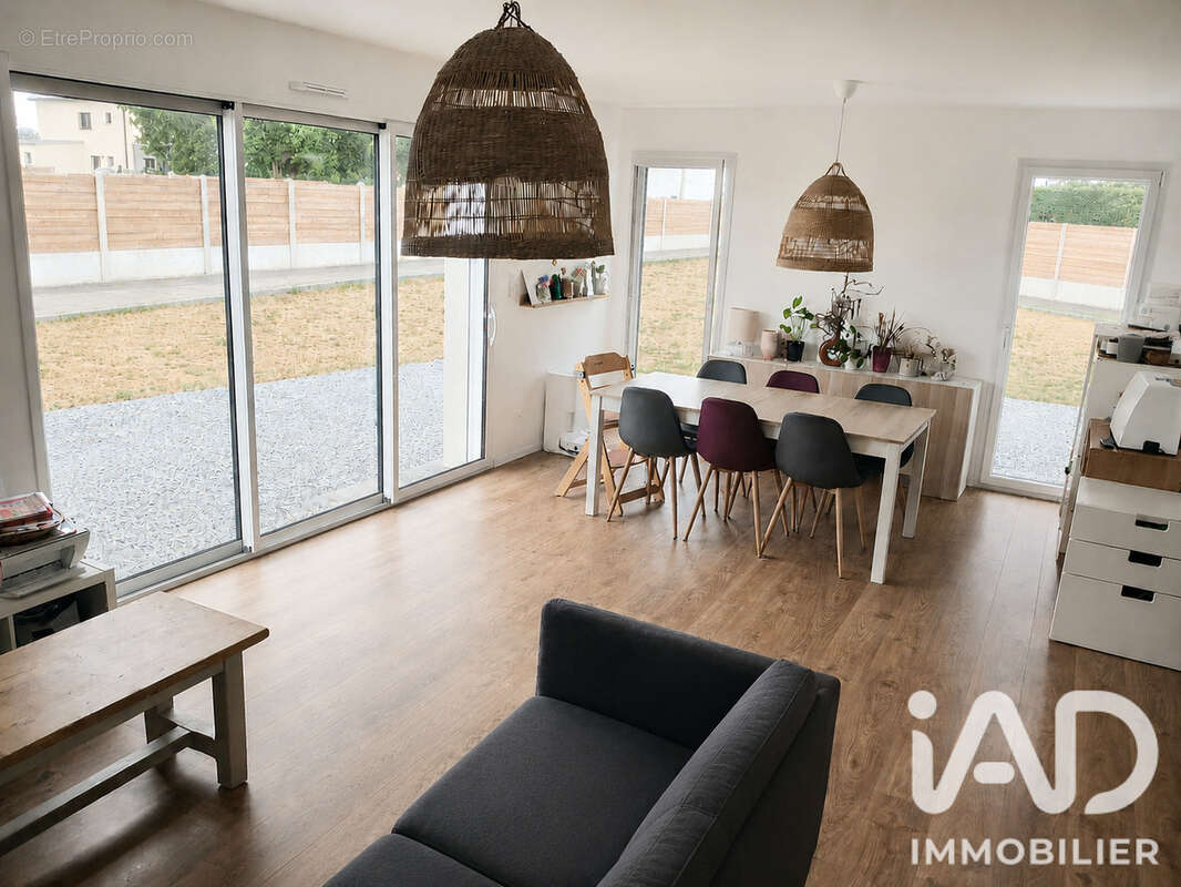Maison 91 m² à Quettreville-Sur-Sienne  - photo 4